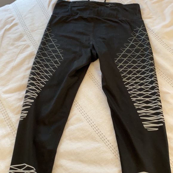 💰 3/$25 BUNDLE 💰 Nike Athletic Leggings - Picture 7 of 8